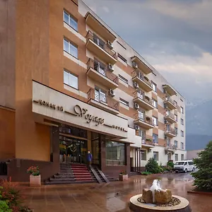 4* Hotel Voyage
